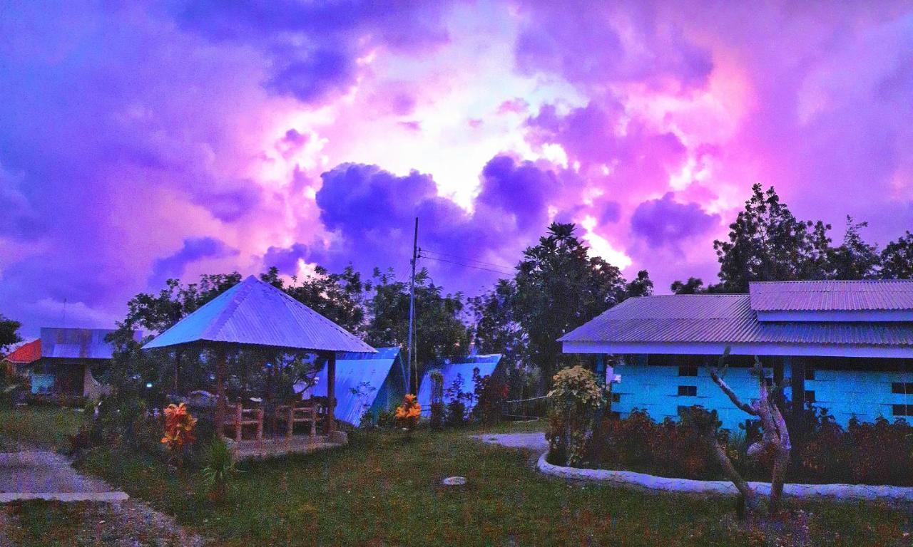 House Of Tamse Laagans ' Inn Badian Exterior photo